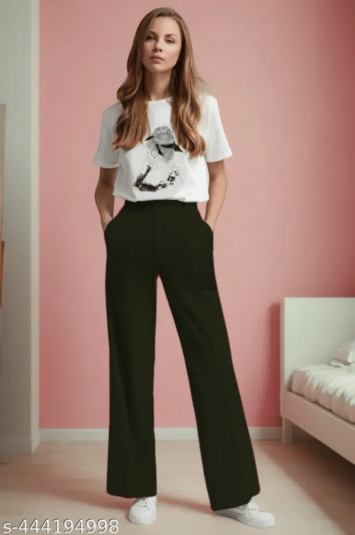     			TarrenT HunT Women Colorblock T-Shirt With Trousers Co-Ord Set ( Black )
