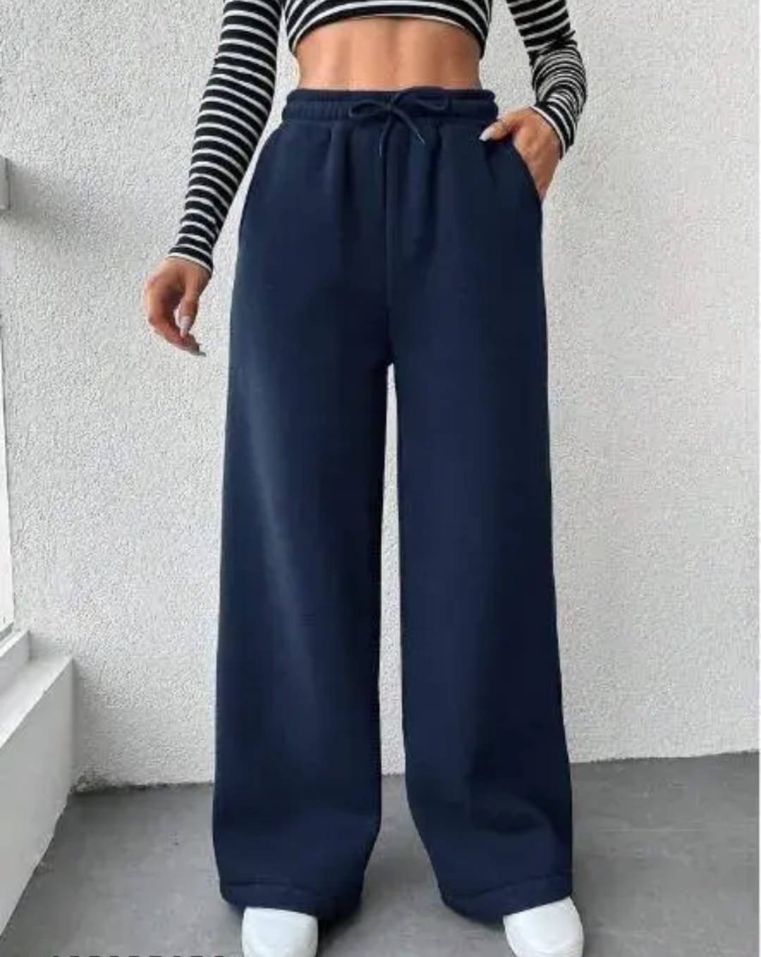     			CALOYA Women Cotton Blend Sports Trackpants