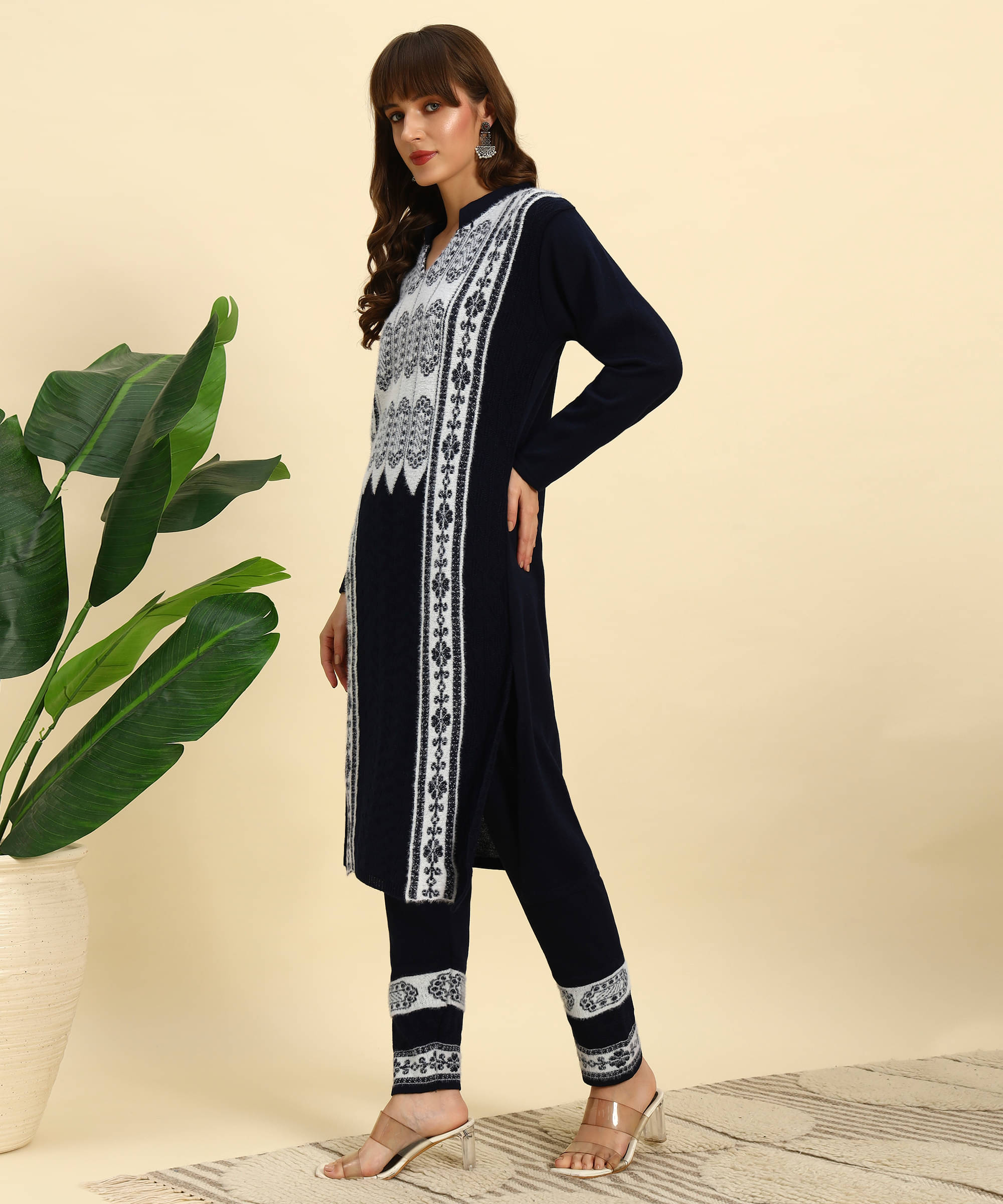     			Canblar Women Woollen Striped Straight Kurti With Palazzo ( Navy )