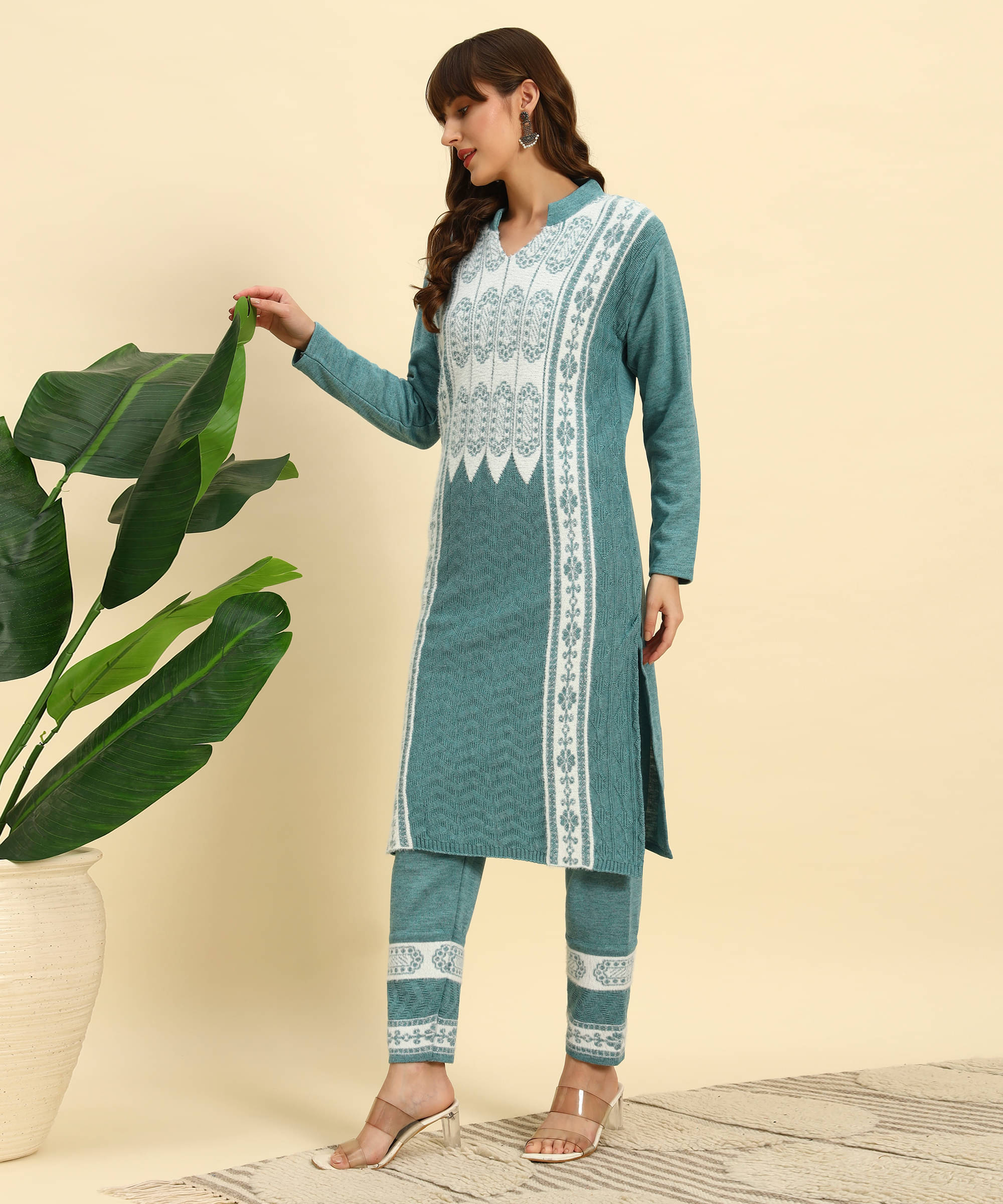    			Canblar Women Woollen Striped Straight Kurti With Palazzo ( Blue )