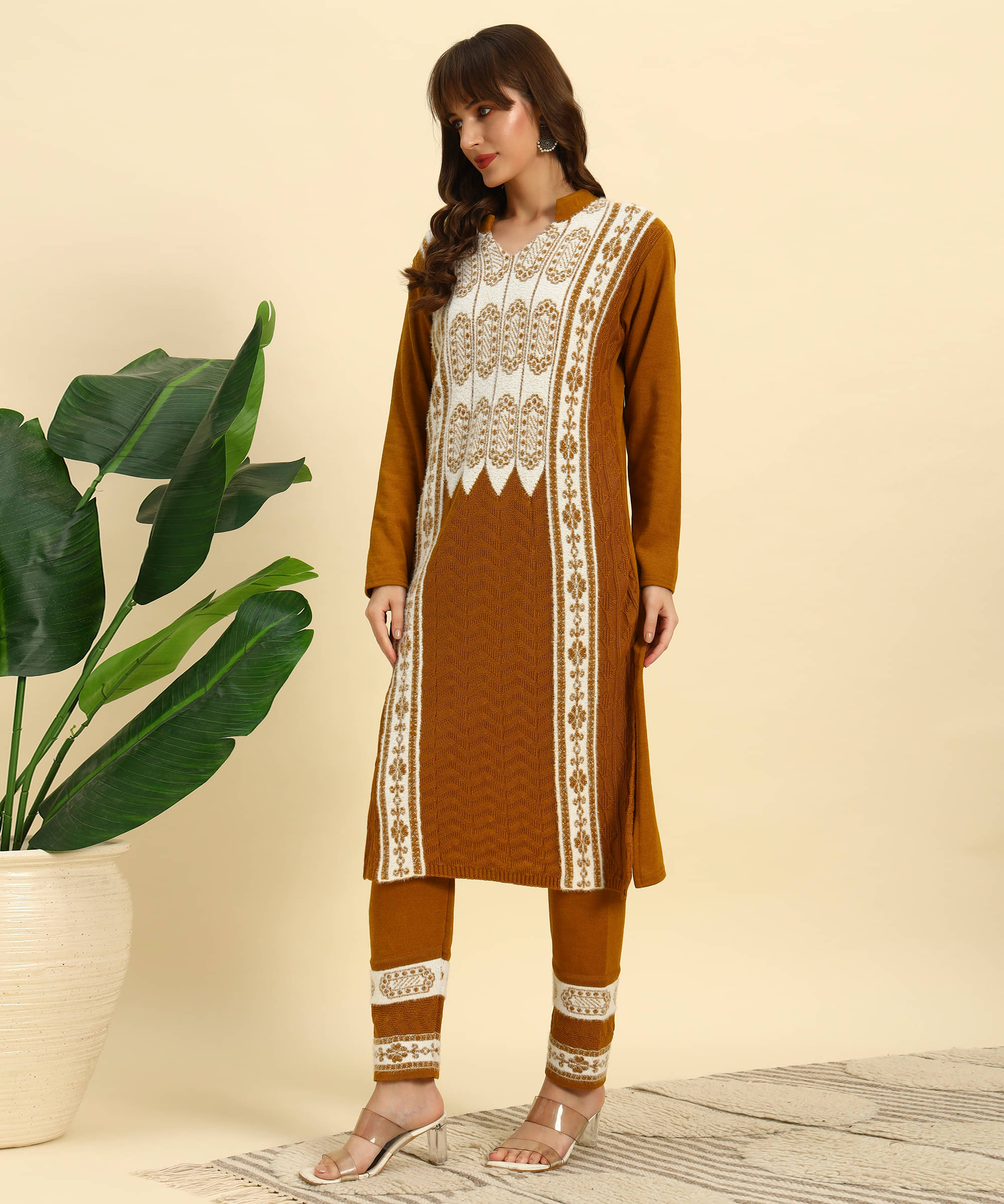     			Canblar Women Woollen Striped Straight Kurti With Palazzo ( Brown )