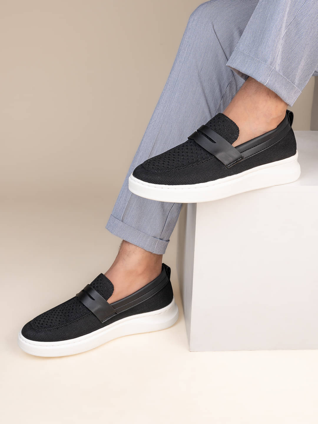     			Fentacia Black Men's Slip on Shoes