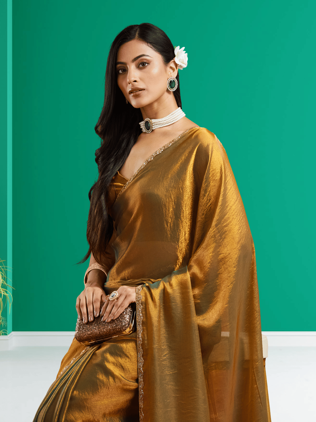     			Indy Bliss Jute Solid Chanderi saree With Unstitched Blouse Piece ( Gold )