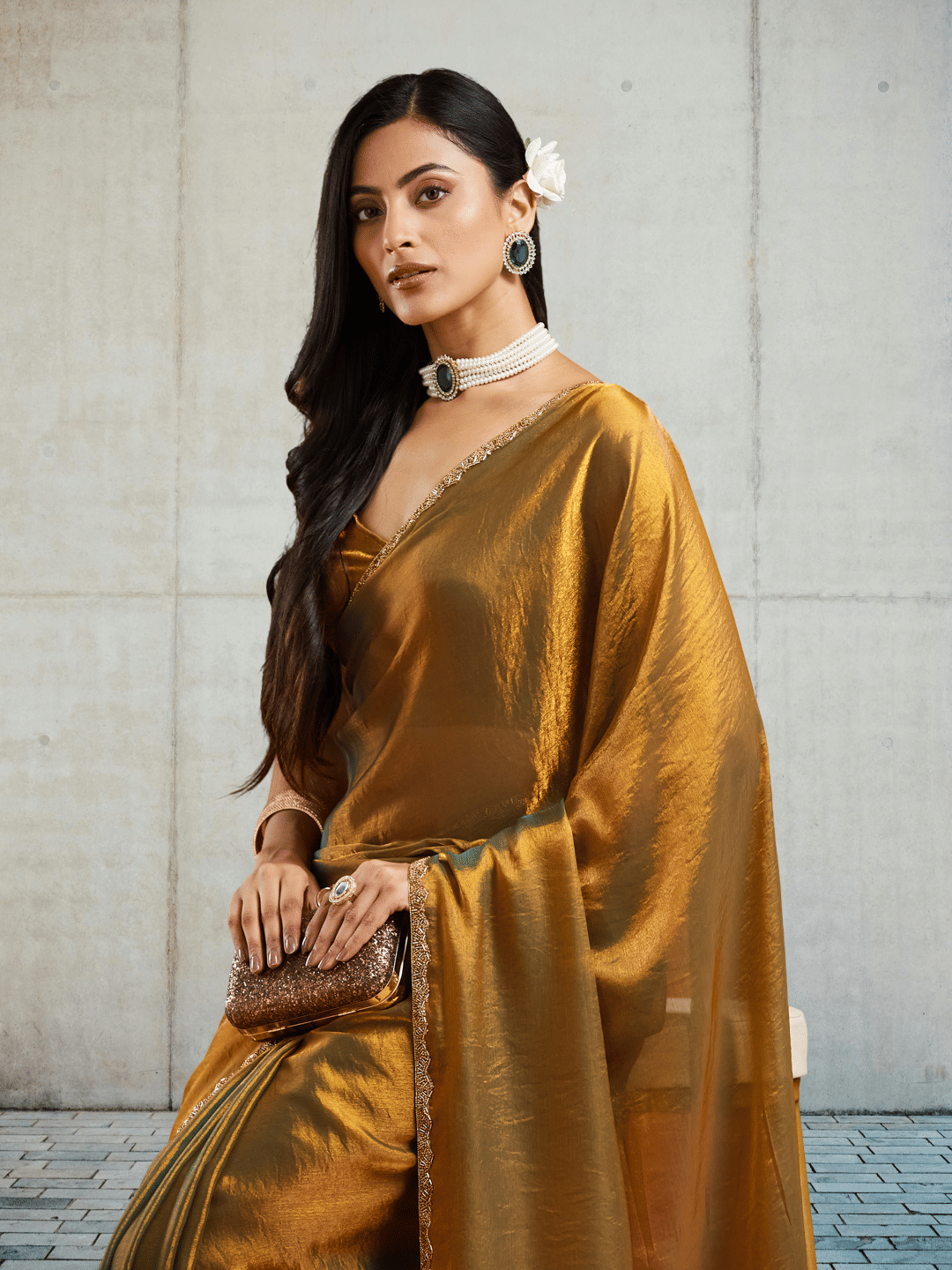     			Indy Bliss Silk Blend Solid Chanderi saree With Unstitched Blouse Piece ( Gold )