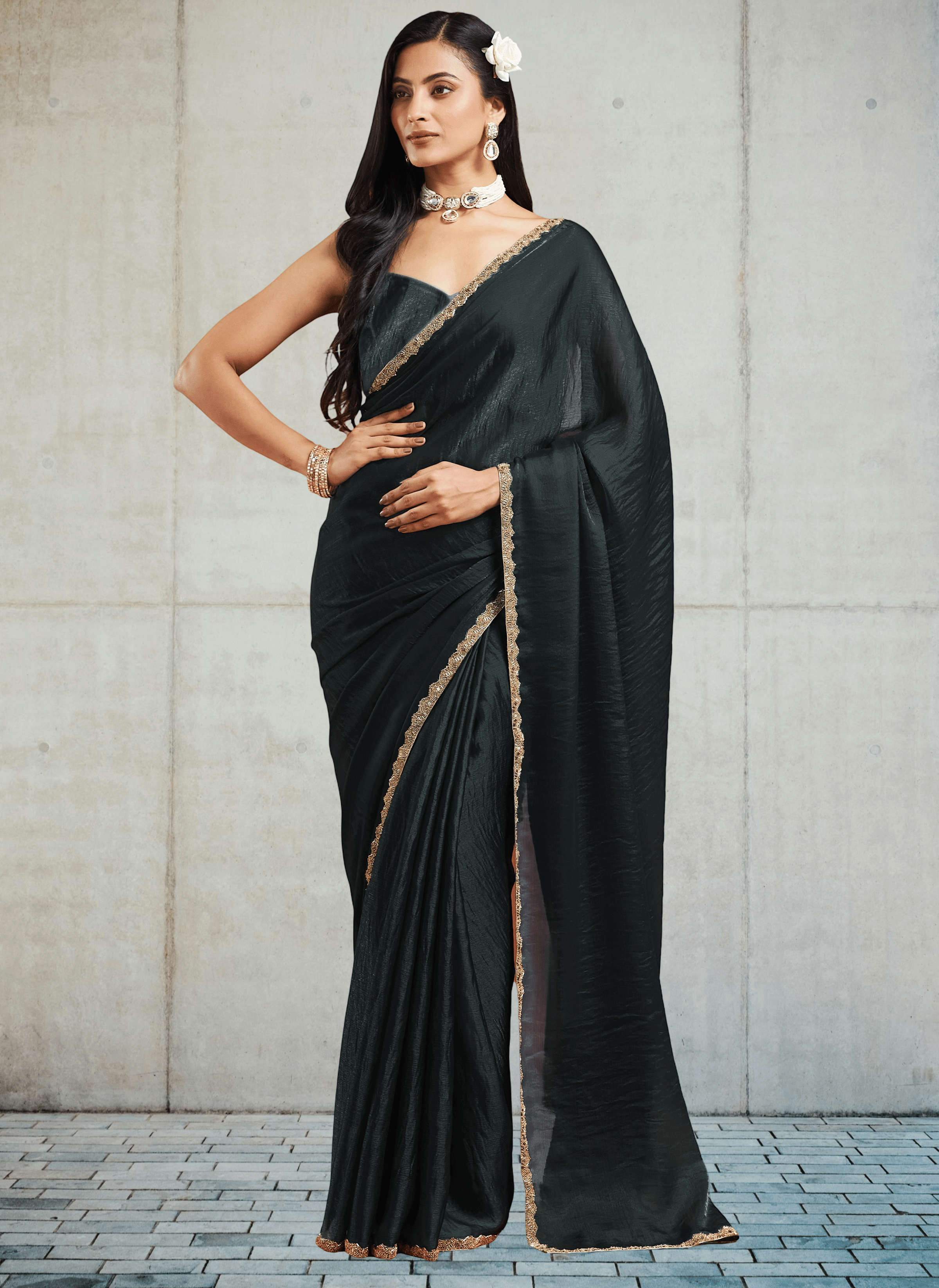     			Indy Bliss Silk Blend Solid Chanderi saree With Unstitched Blouse Piece ( Black )