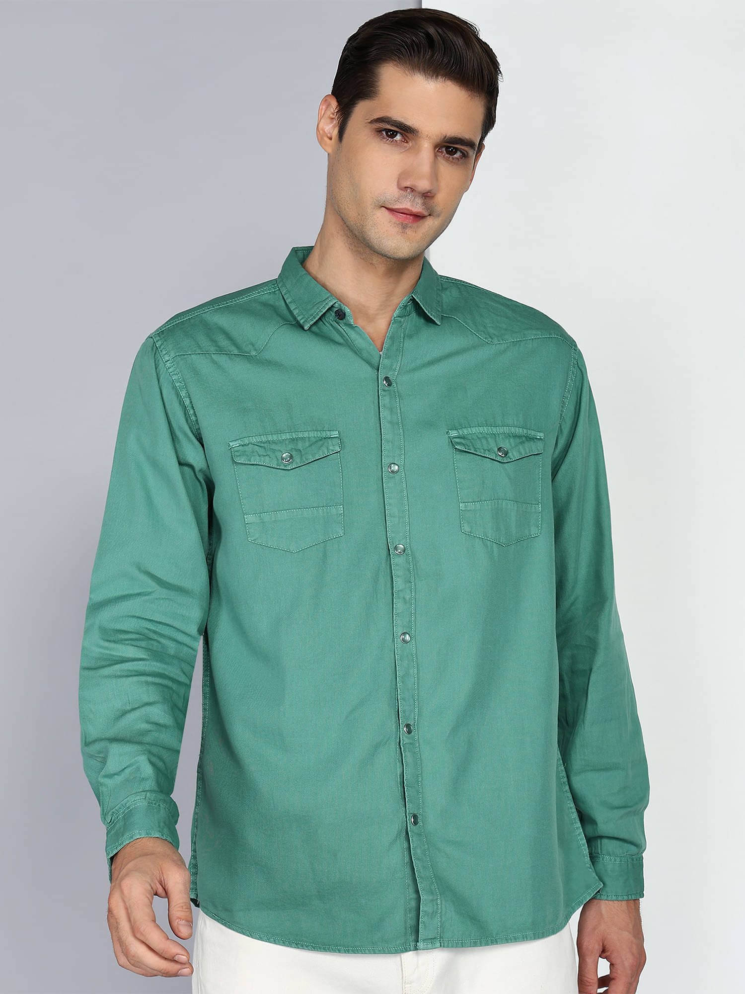 Kuons Avenue 100% Cotton Regular Fit Solids Full Sleeves Men's Casual Shirt - Green ( Pack of 1 ) Kuons Avenue 100% Cotton Regular Fit Solids Full Sleeves Men's Casual Shirt - Green ( Pack of 1 )