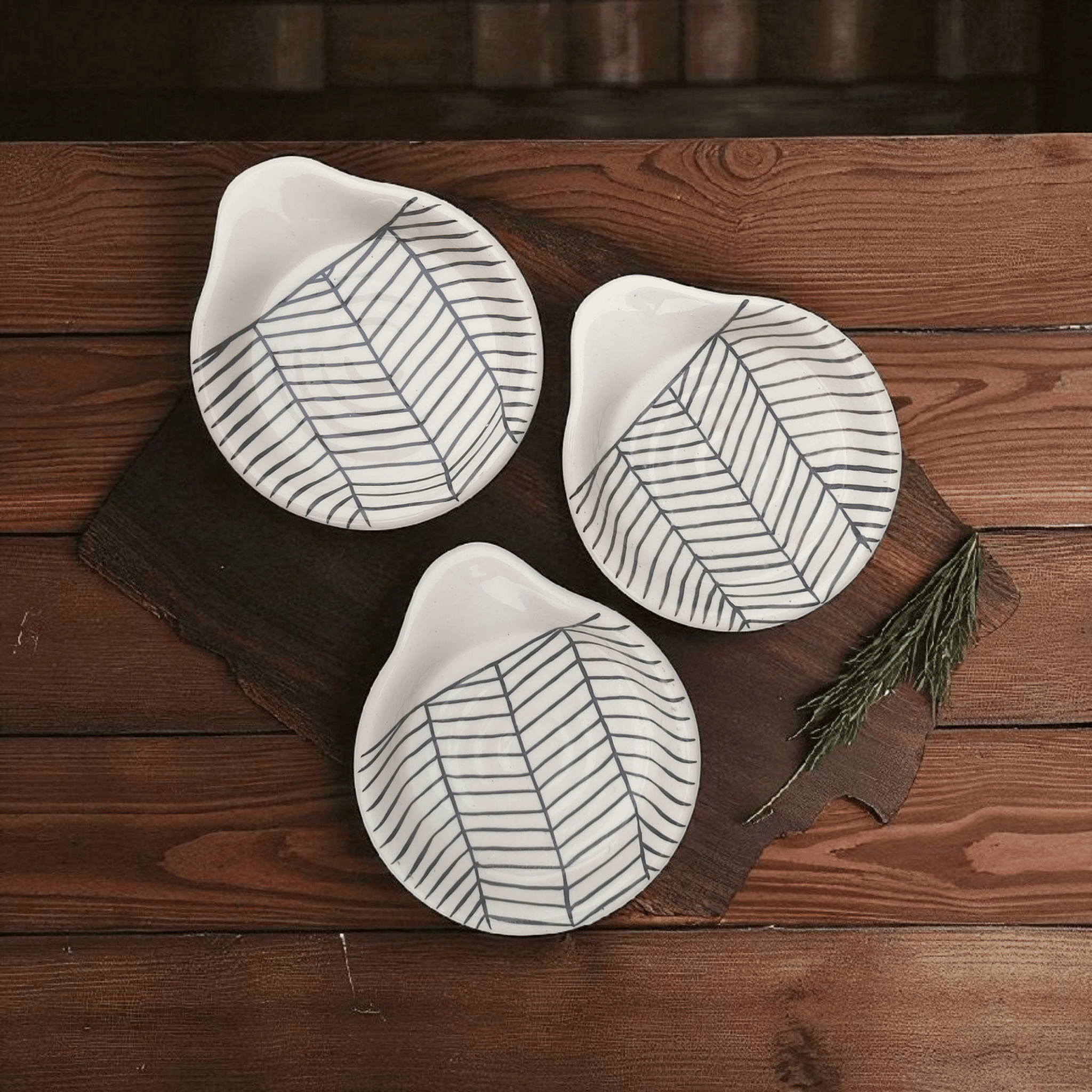     			Malaikah Ceramic Printed Cutlery Holder White ( Pack of 3 )