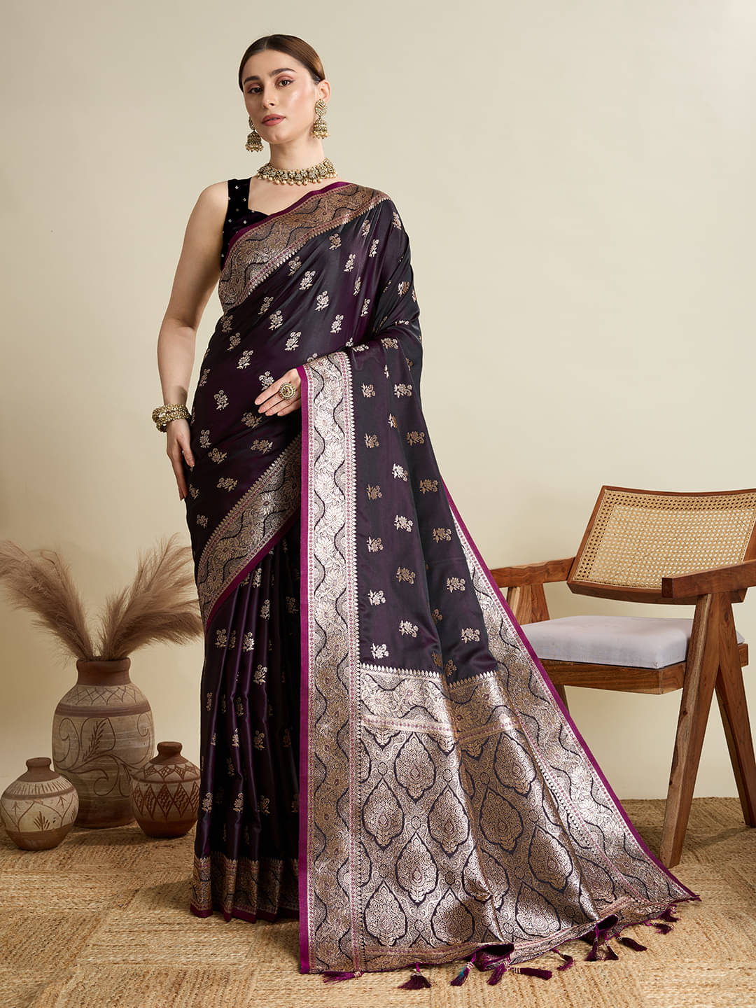 PANZORA Cotton Woven Regular Saree Without Blouse Piece ( Burgundy ) PANZORA Cotton Woven Regular Saree Without Blouse Piece ( Burgundy )