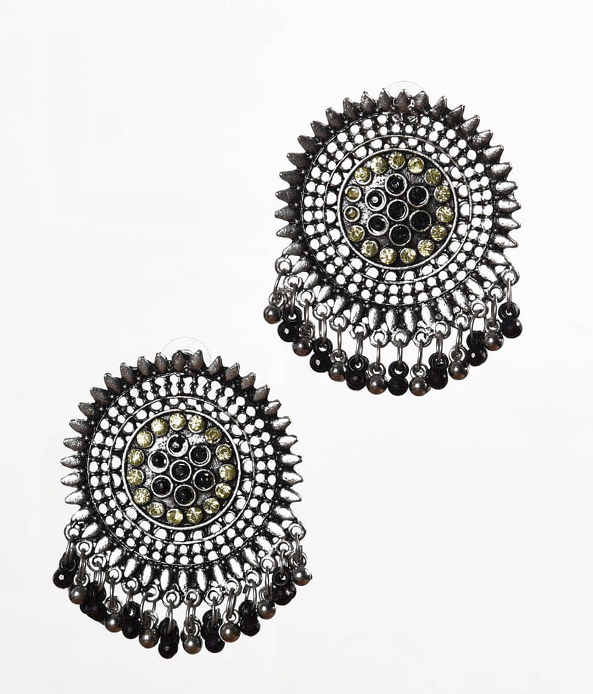     			Panachemode Black Stud Earrings ( Pack of 1 )
