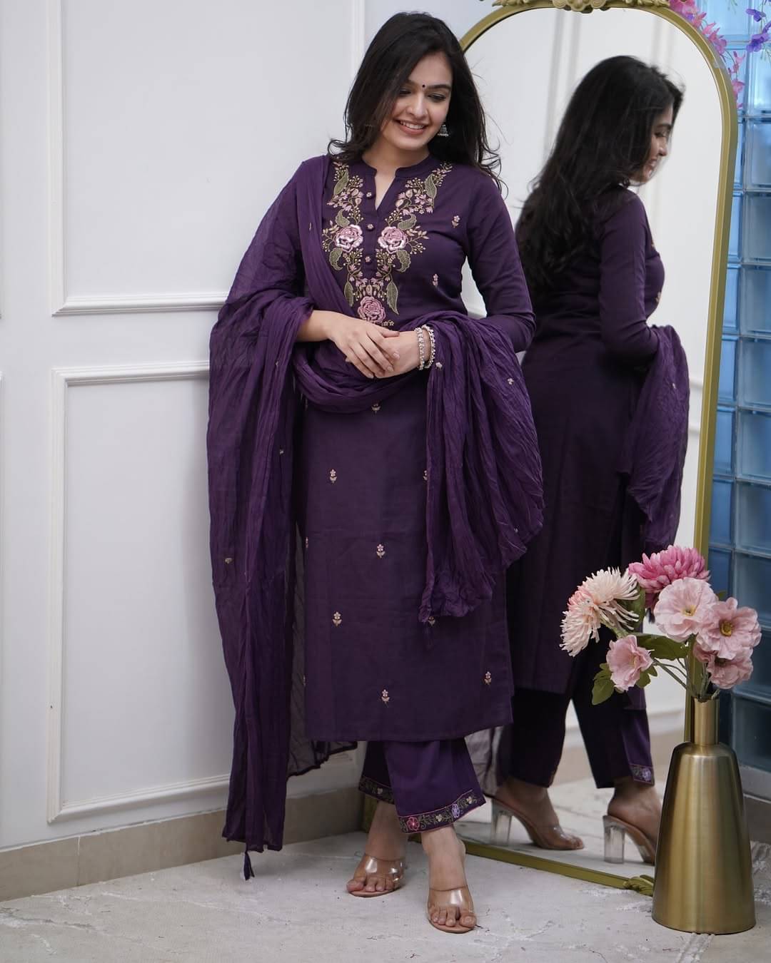     			ANKHIR ERA Women Rayon Embroidered A-line Kurti With Pants ( Wine )