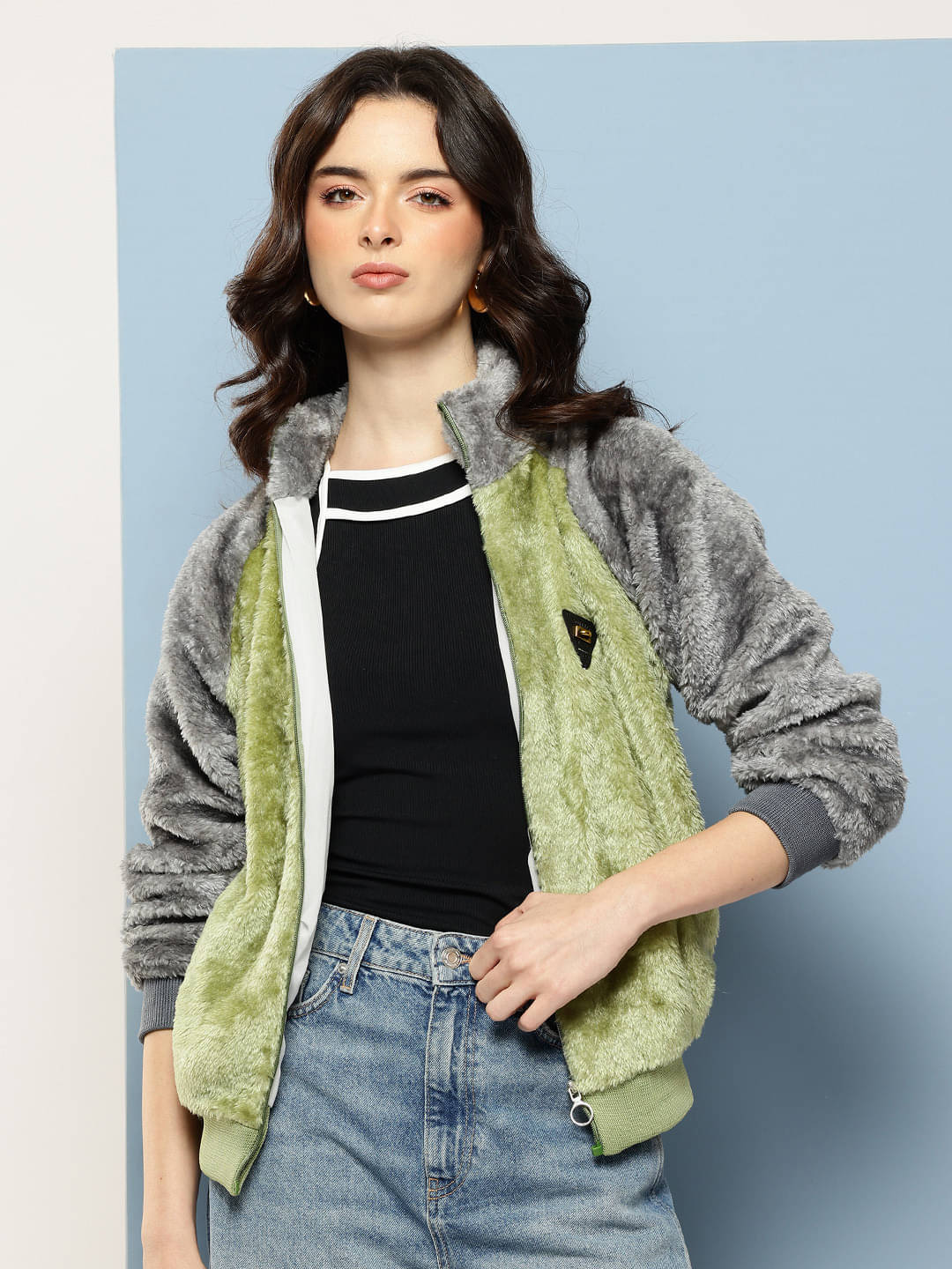     			Aarika Women Shirt Collar Fleece Jacket ( Green )