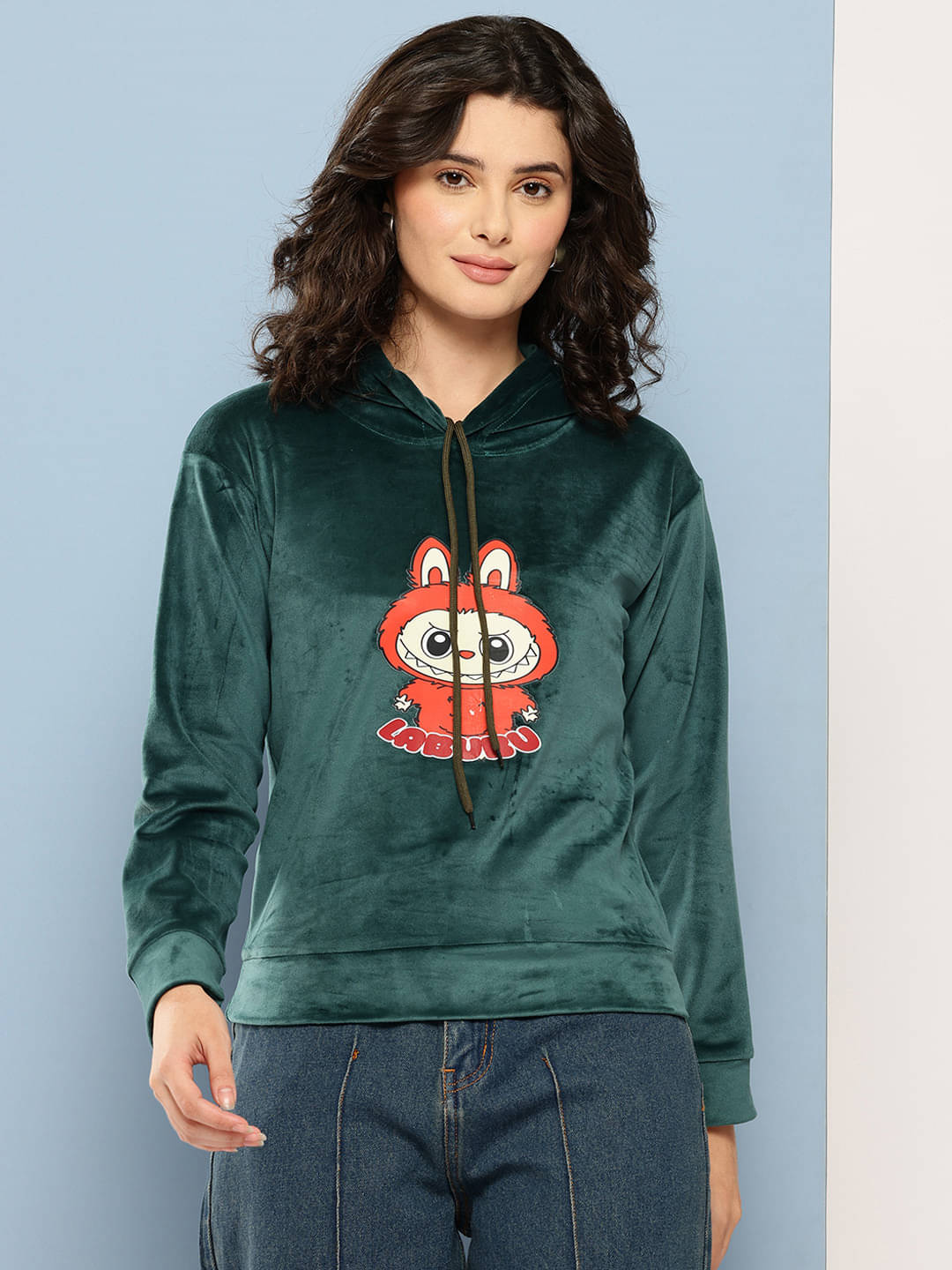Aarika Women Velvet Hooded Sweatshirt For Light Winters ( Green ) Aarika Women Velvet Hooded Sweatshirt For Light Winters ( Green )