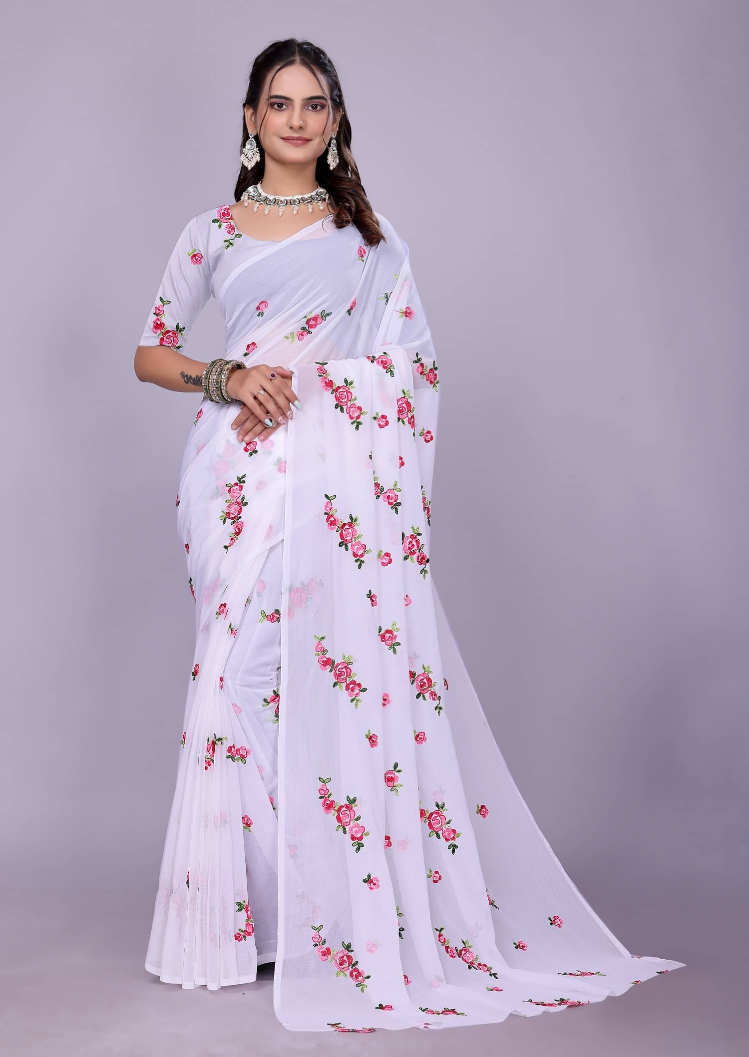     			Apnisha Georgette Embroidered Regular Saree With Unstitched Blouse Piece ( White )