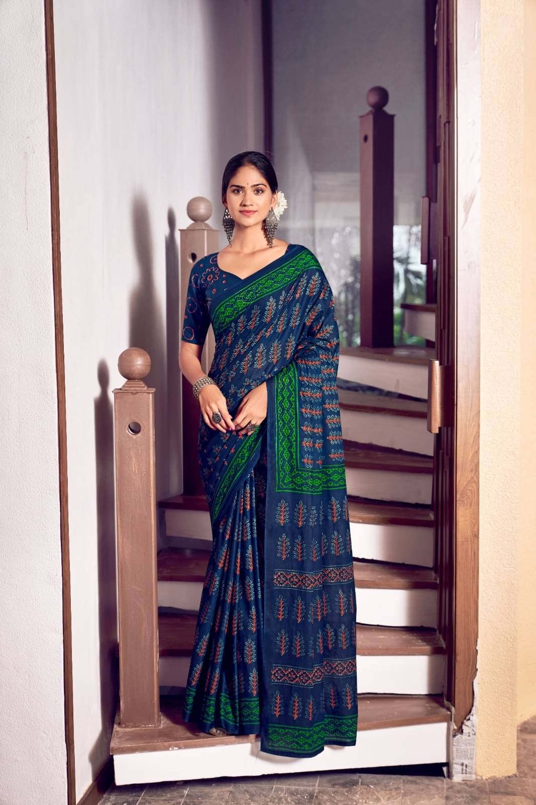     			BRENZZAFASHION Cotton Printed Bhagalpuri Saree With Unstitched Blouse Piece ( Gold )