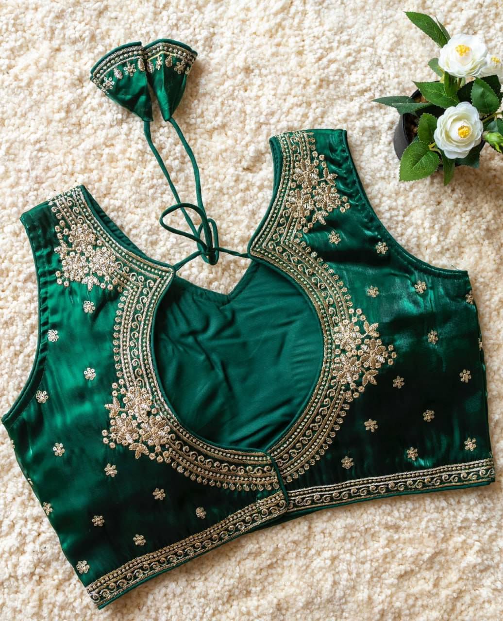     			Bigbest Feb Art Silk Readymade with Pad V-Neck Women's Blouse ( Green )