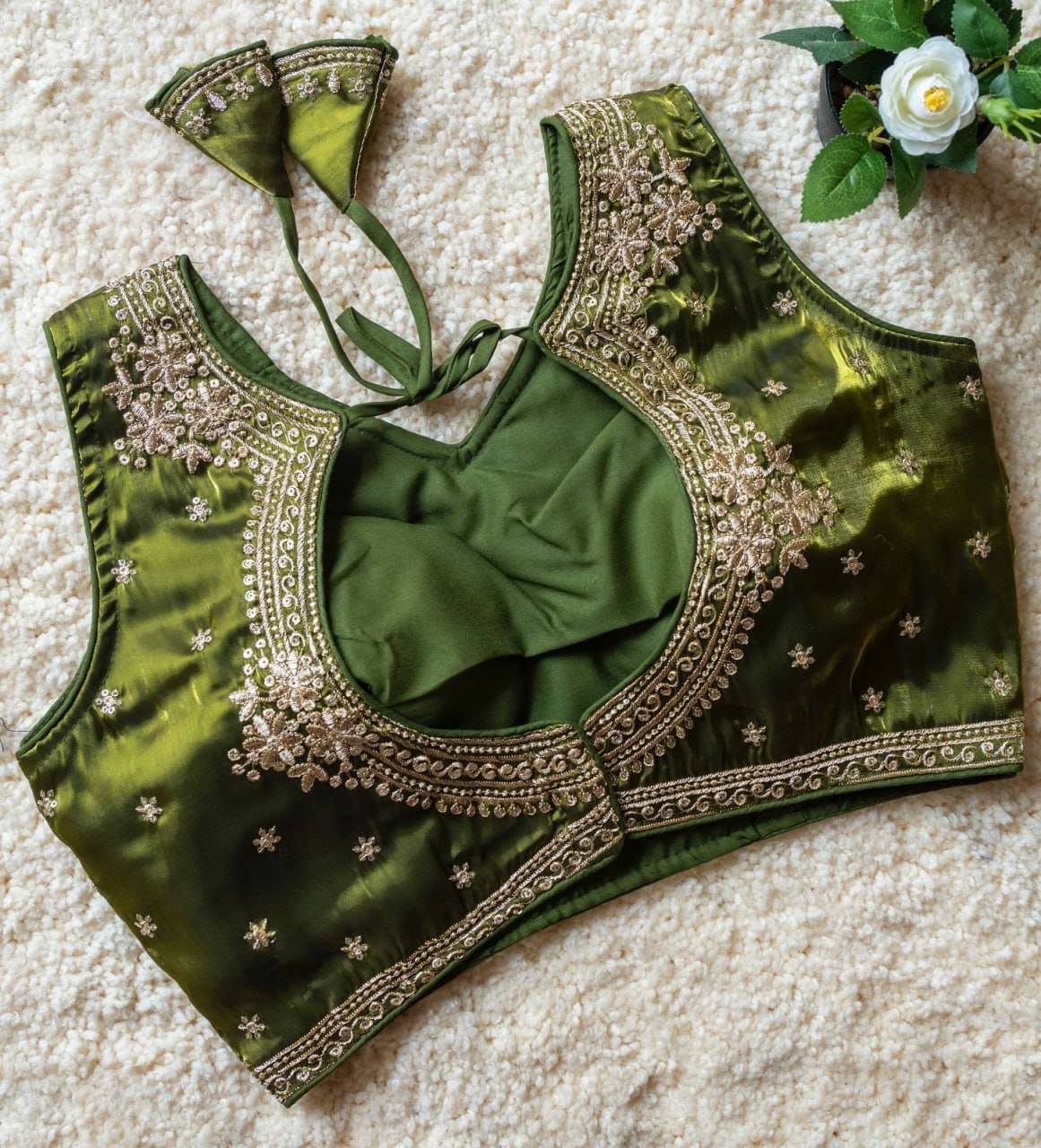     			Bigbest Feb Art Silk Readymade with Pad V-Neck Women's Blouse ( Lime Green )