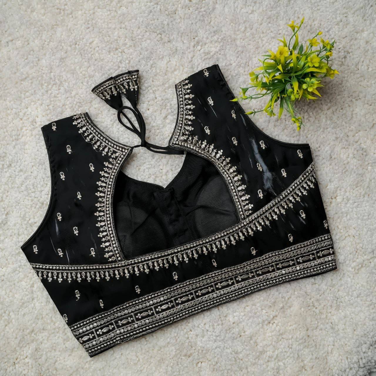     			Bigbest Feb Art Silk Readymade with Pad V-Neck Women's Blouse ( Black )