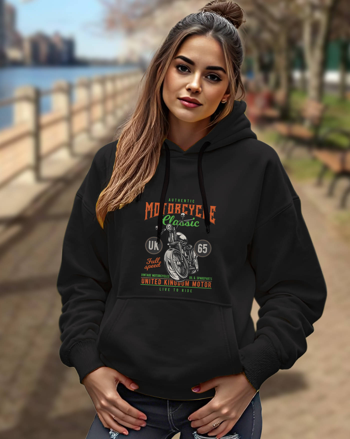     			ENITOR Women Fleece Hooded Sweatshirt For Light Winters ( Black )