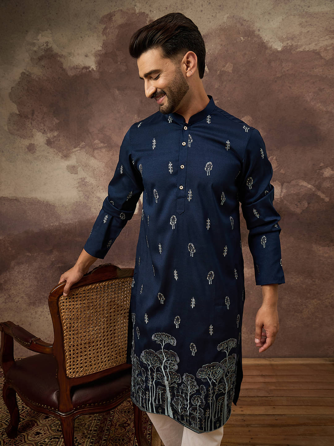     			Ethnic Bay Navy Blue Blended Men's Regular Kurta ( Pack of 1 )