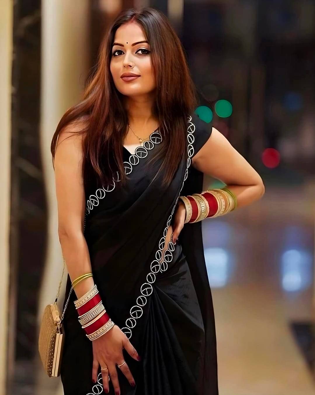     			Faz Collection Georgette Embellished Banarasi saree With Unstitched Blouse Piece ( Black,Multicolor 1 )