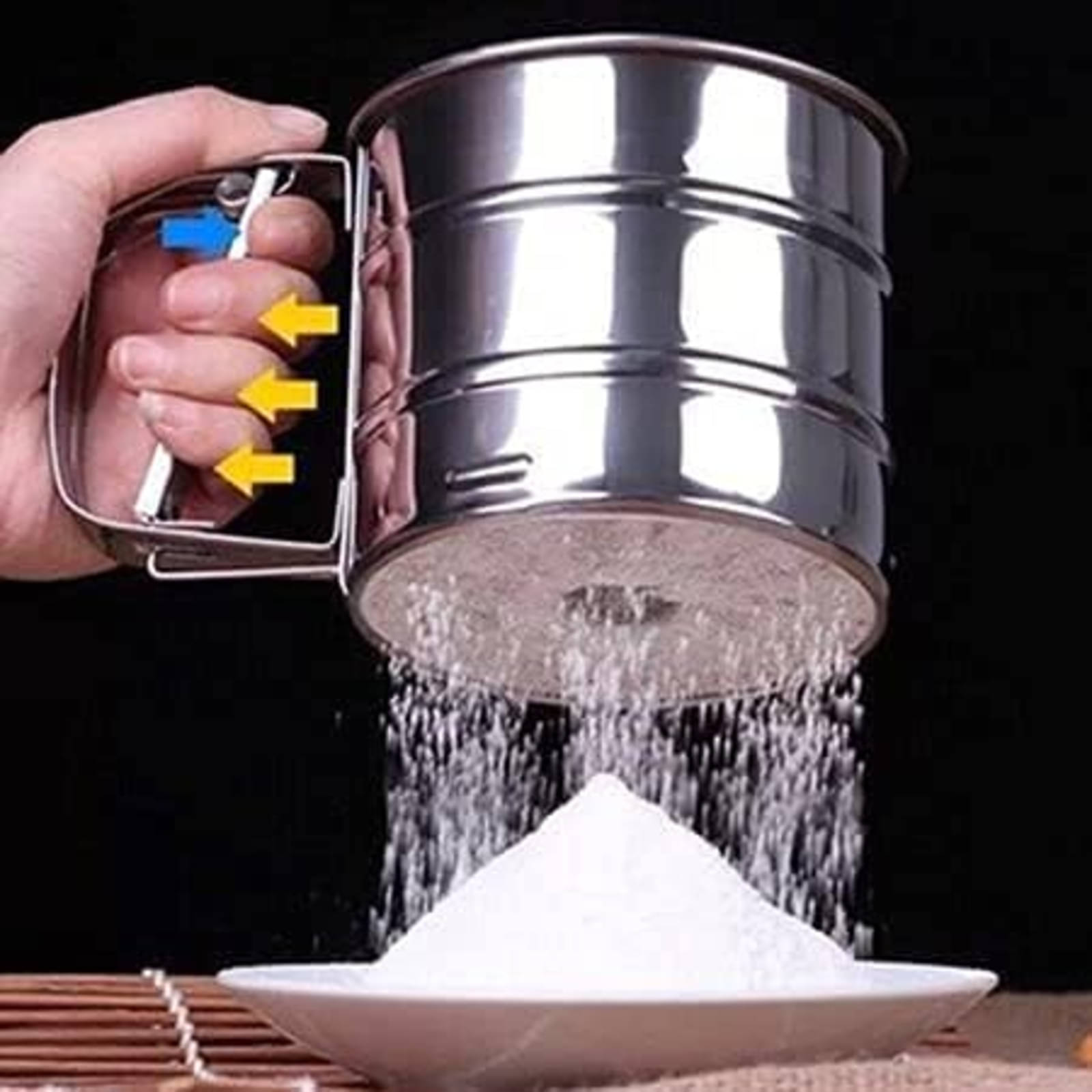     			Flour Sifter/Atta chhani Hand Press Design Stainless Steel Flour Sifter Corrosion Resistant Large Capacity Flour Sieve Cup for Sugar Flour