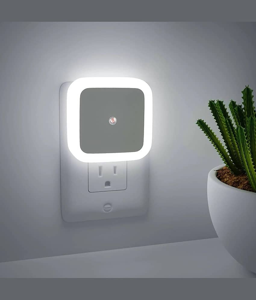 Iivaas Motion Sensor Light - Pack of 1 - Electricals | Buy online on ZillyBuy