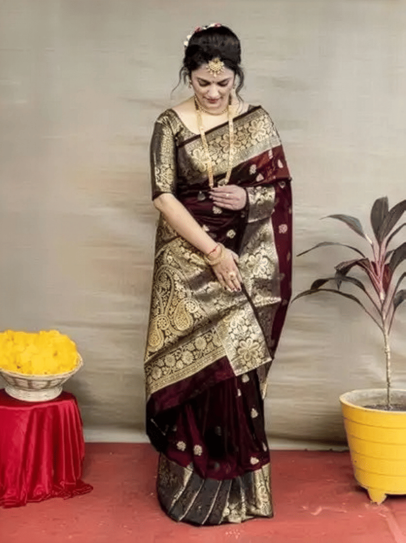     			Khushi Fashions Cotton Blend Woven Banarasi saree With Unstitched Blouse Piece ( Maroon )