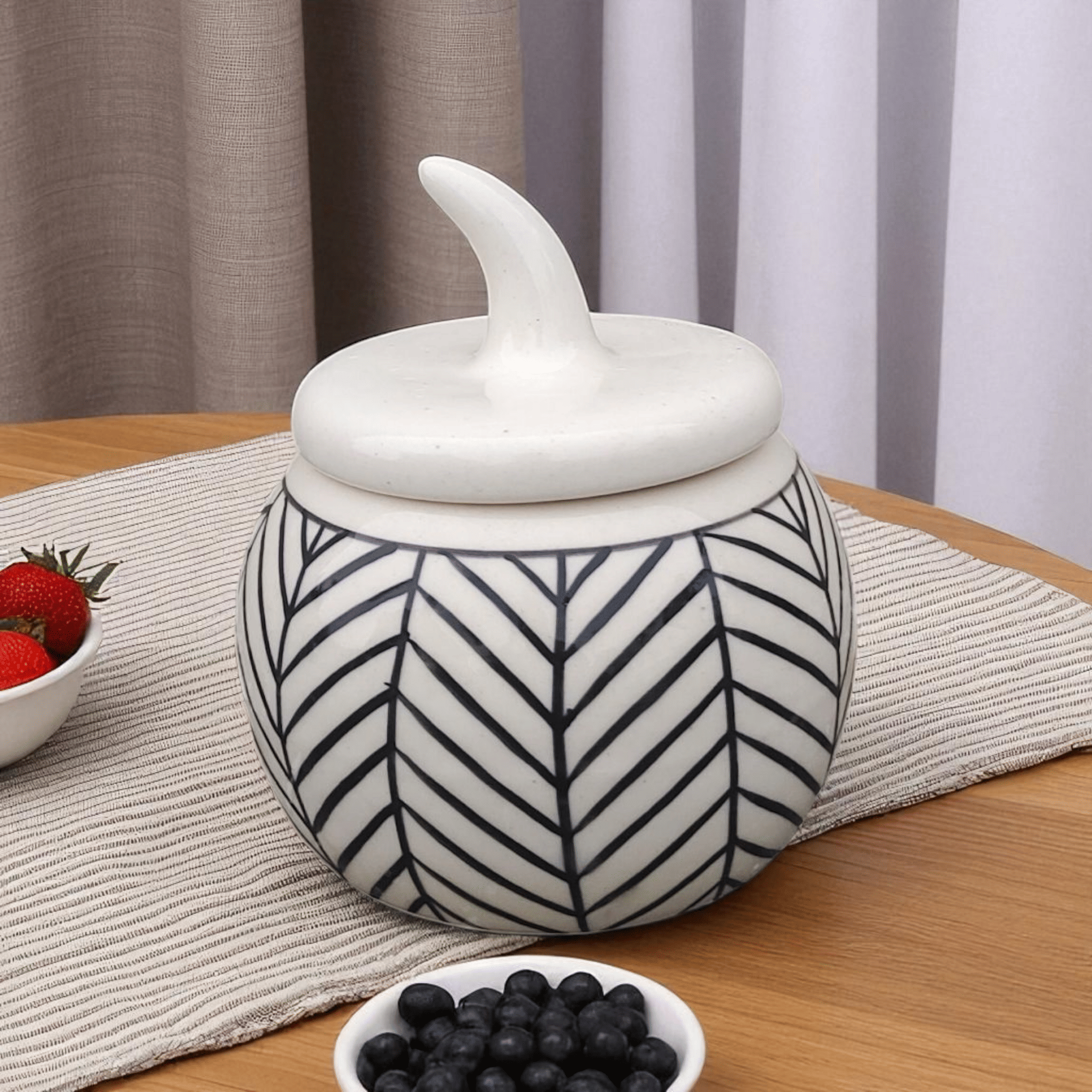     			Malaikah Zebra Salt Jar Ceramic White Tea/Coffee/Sugar Container ( Set of 1 )