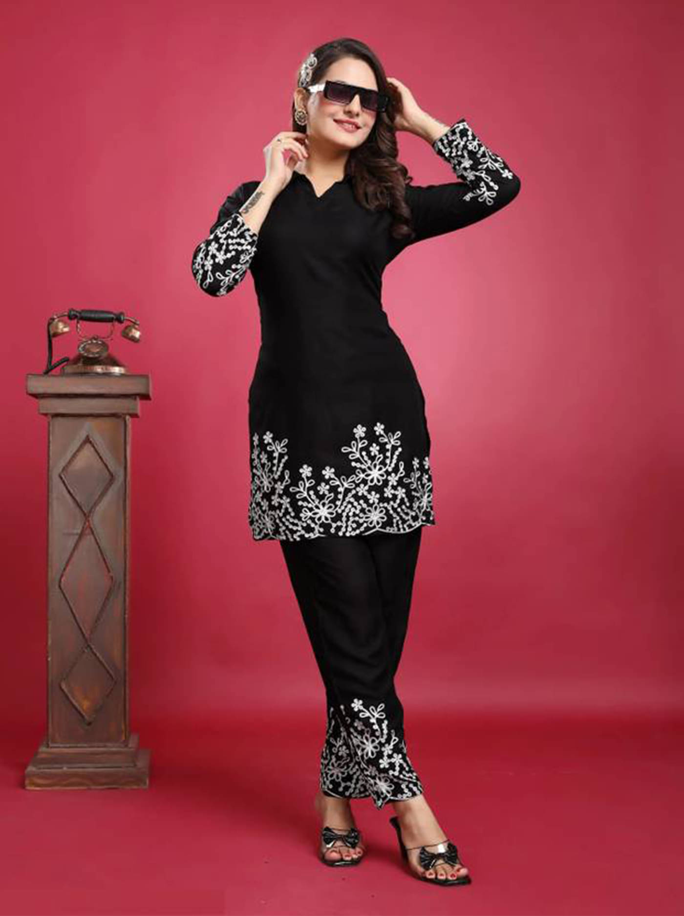     			Nirja Creation Women Tunic With Trousers Co-Ord Set ( Black )