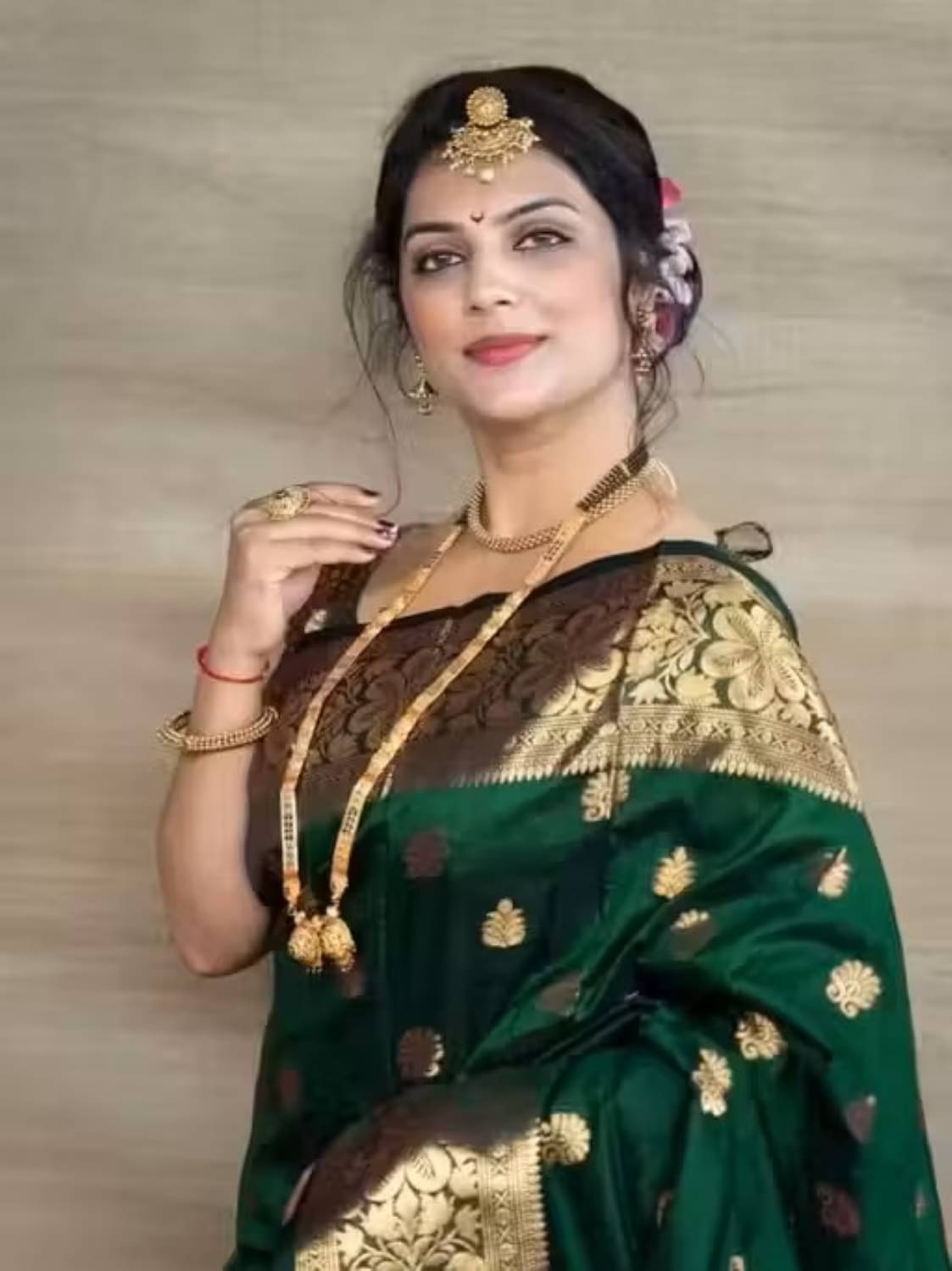     			Rv fashion Art Silk Printed Banarasi saree With Unstitched Blouse Piece ( Green )