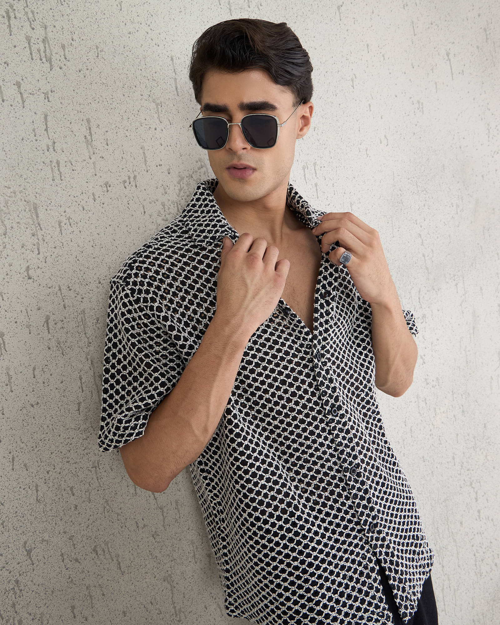 Chimpaaanzee Cotton Blend Oversized Fit Self Design Half Sleeves Men's Casual Shirt - Black ( Pack of 1 ) Chimpaaanzee Cotton Blend Oversized Fit Self Design Half Sleeves Men's Casual Shirt - Black ( Pack of 1 )