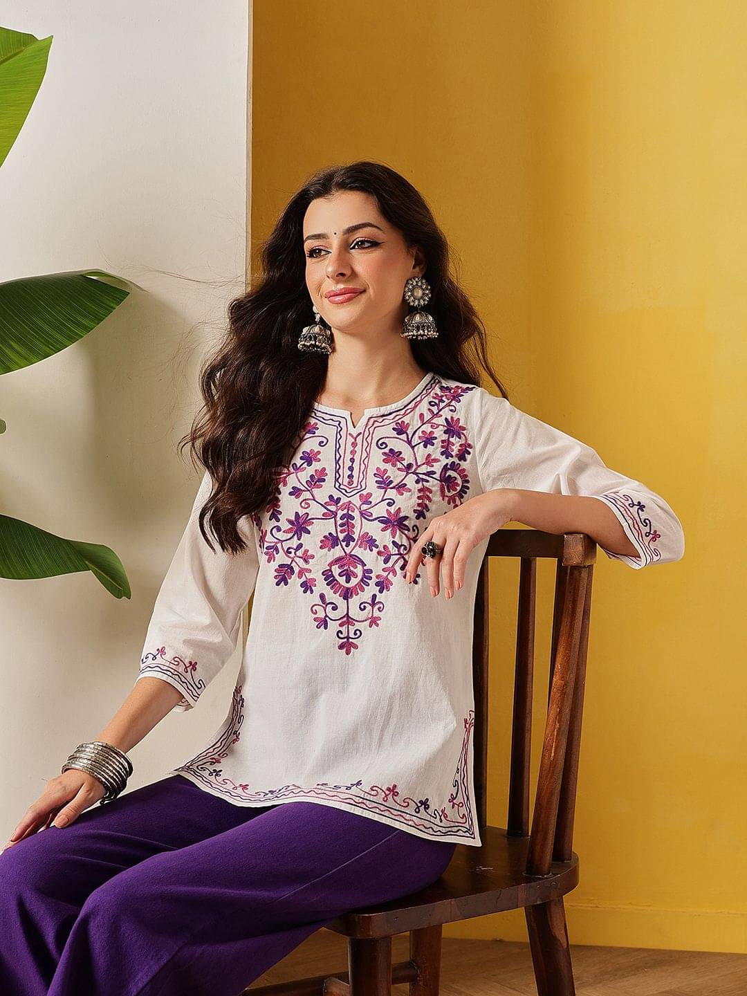 Fembliss Women Cotton Embroidered Straight Kurti ( White ) Fembliss Women Cotton Embroidered Straight Kurti ( White )