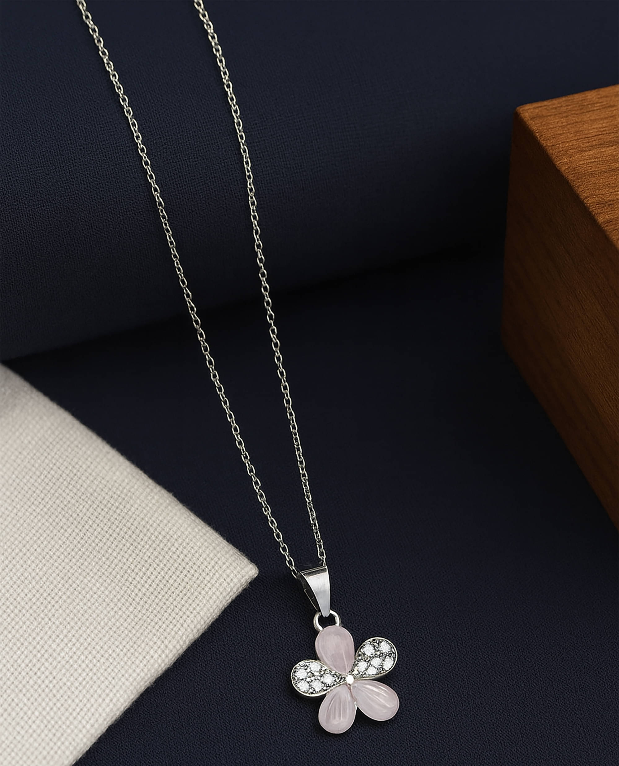     			KRIMO Pink Pendant ( Pack of 1 )