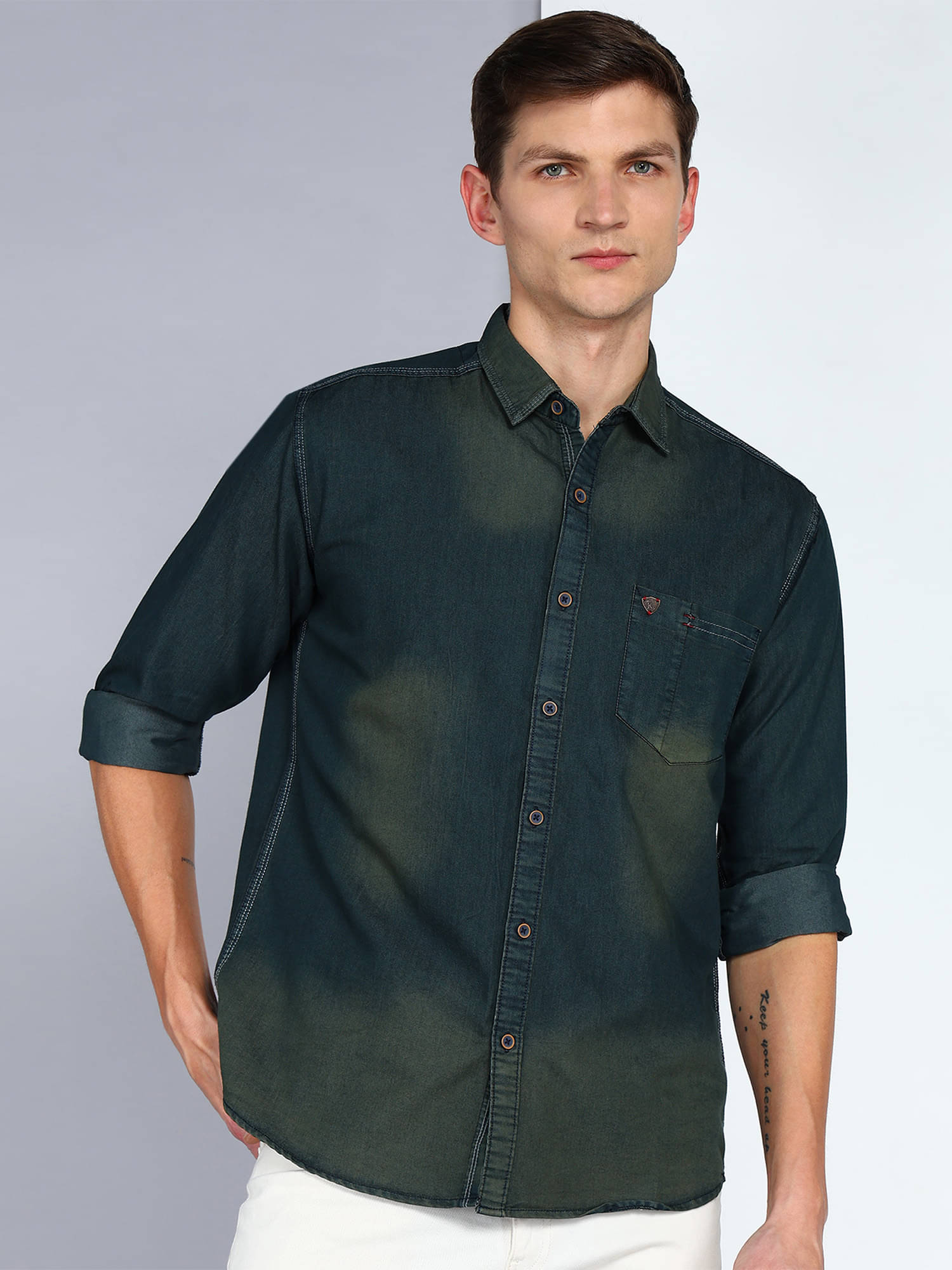     			Kuons Avenue Denim Regular Fit Solids Full Sleeves Men's Casual Shirt - Green ( Pack of 1 )
