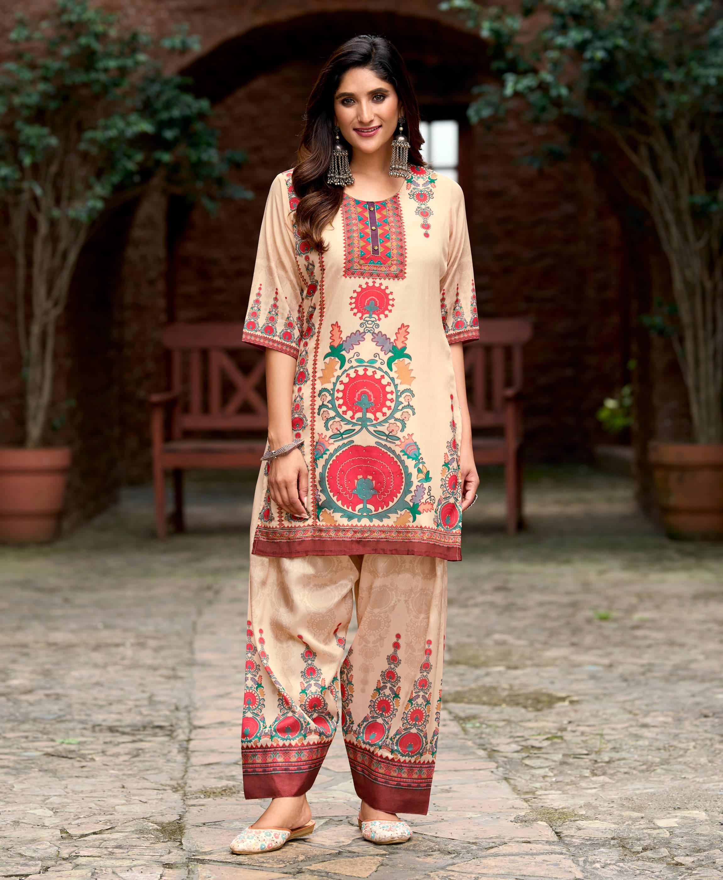     			MOJILAA Women Printed Tunic With Palazzos Co-Ord Set ( Beige )