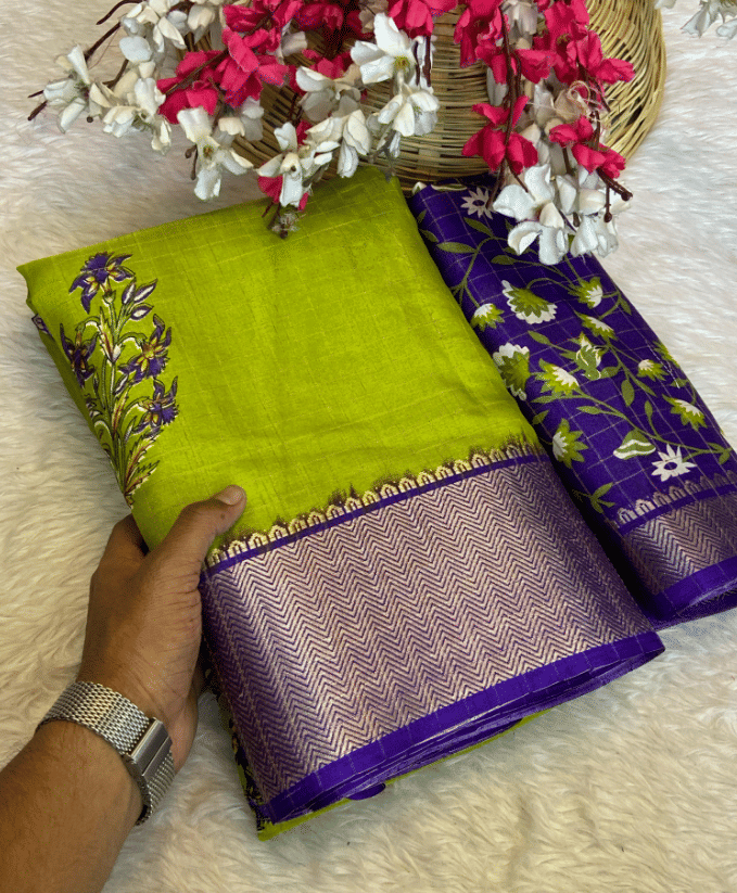 VAANISRI Cotton Printed Regular Saree With Unstitched Blouse Piece ( Lime Green ) VAANISRI Cotton Printed Regular Saree With Unstitched Blouse Piece ( Lime Green )