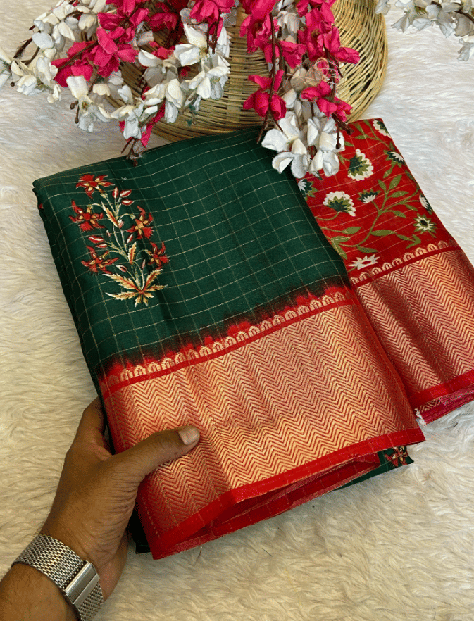 VAANISRI Cotton Printed Regular Saree With Unstitched Blouse Piece ( Green ) VAANISRI Cotton Printed Regular Saree With Unstitched Blouse Piece ( Green )