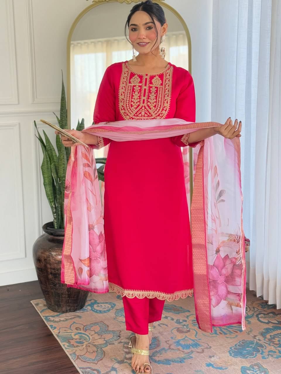     			VASTRANARI Women Viscose Embroidered Straight Kurti With Pants ( Red )