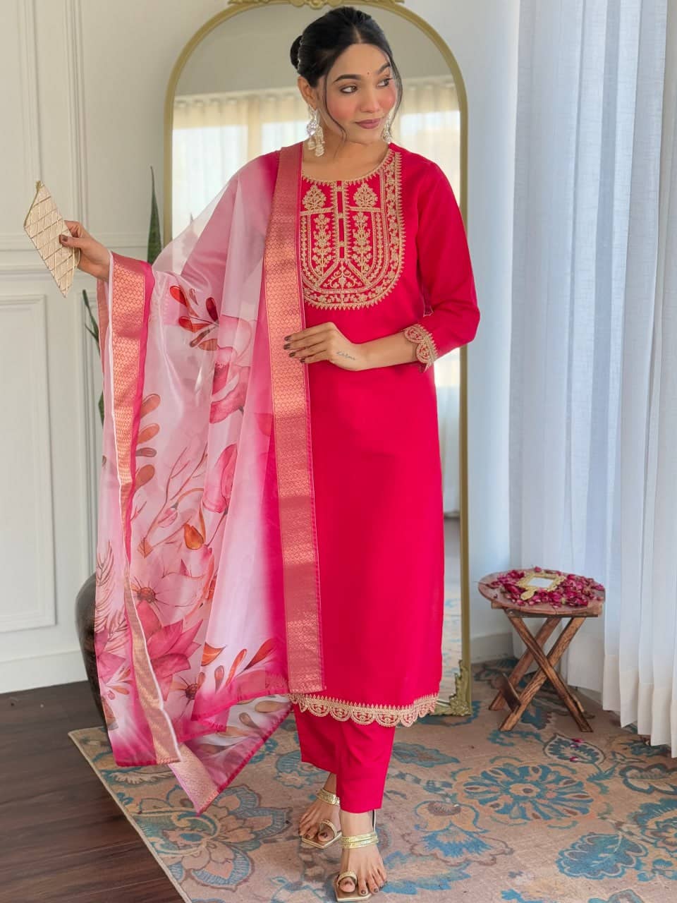 VASTRANARI Women Viscose Embroidered Straight Kurti With Pants ( Red )