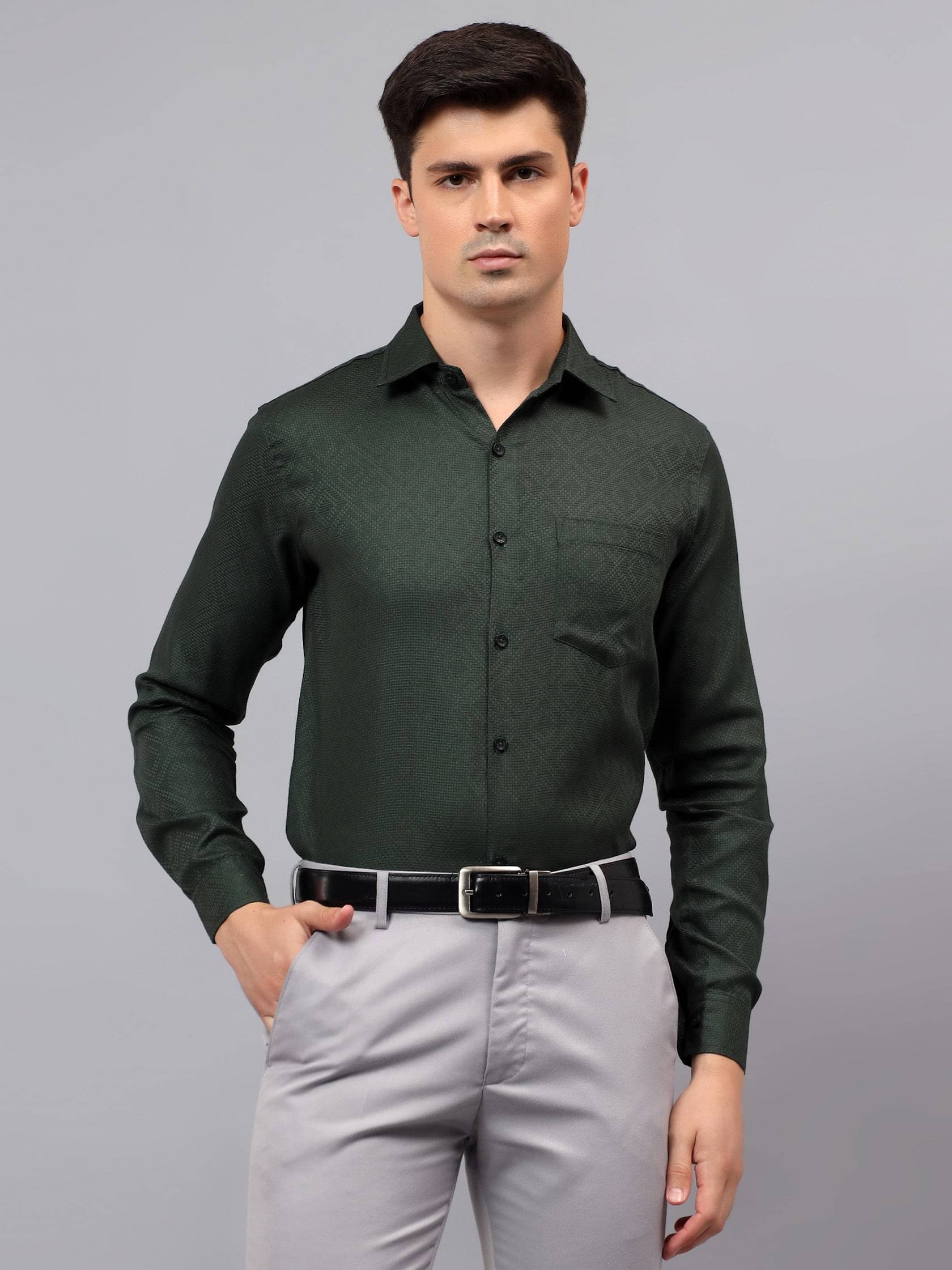    			Yugnik Cotton Blend Slim Fit Self Design Full Sleeves Men's Casual Shirt - Green ( Pack of 1 )