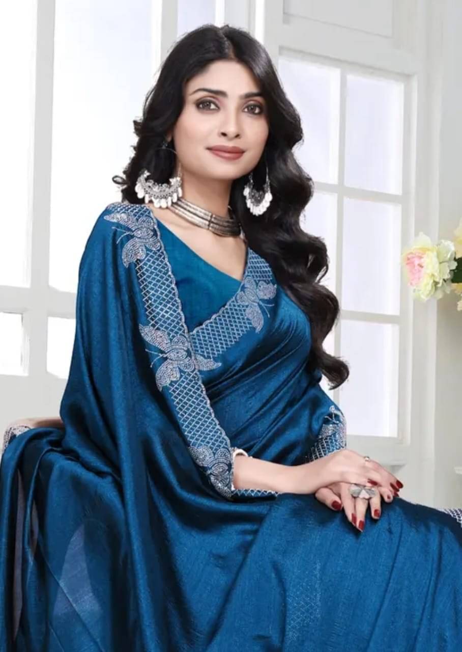 luffy luke Georgette Embellished Regular Saree With Unstitched Blouse Piece ( Blue ) luffy luke Georgette Embellished Regular Saree With Unstitched Blouse Piece ( Blue )