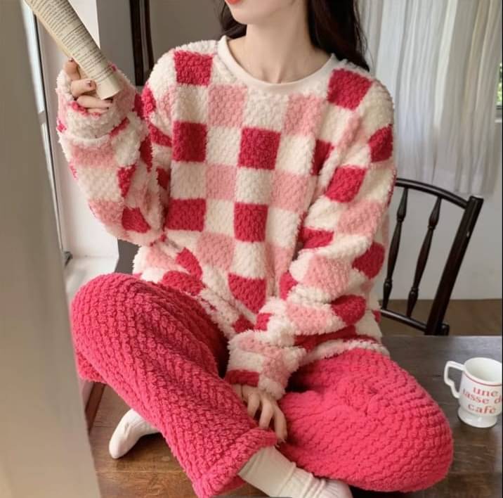     			Osmos Woollen Solid Women T-shirt with Pyjama ( Red )