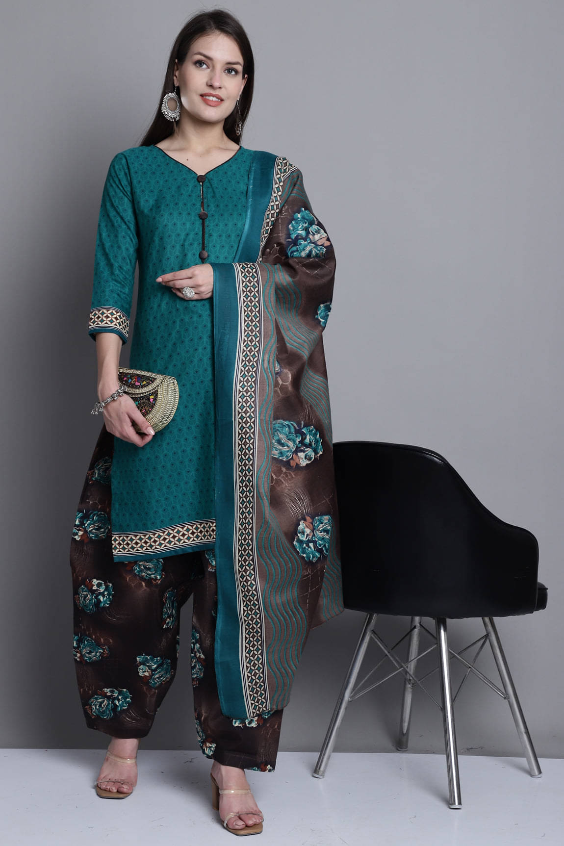 ROLYPOLY Women Cotton Blend Printed Straight Kurti With Patiala Salwar ( Green )     			ROLYPOLY Women Cotton Blend Printed Straight Kurti With Patiala Salwar ( Green )