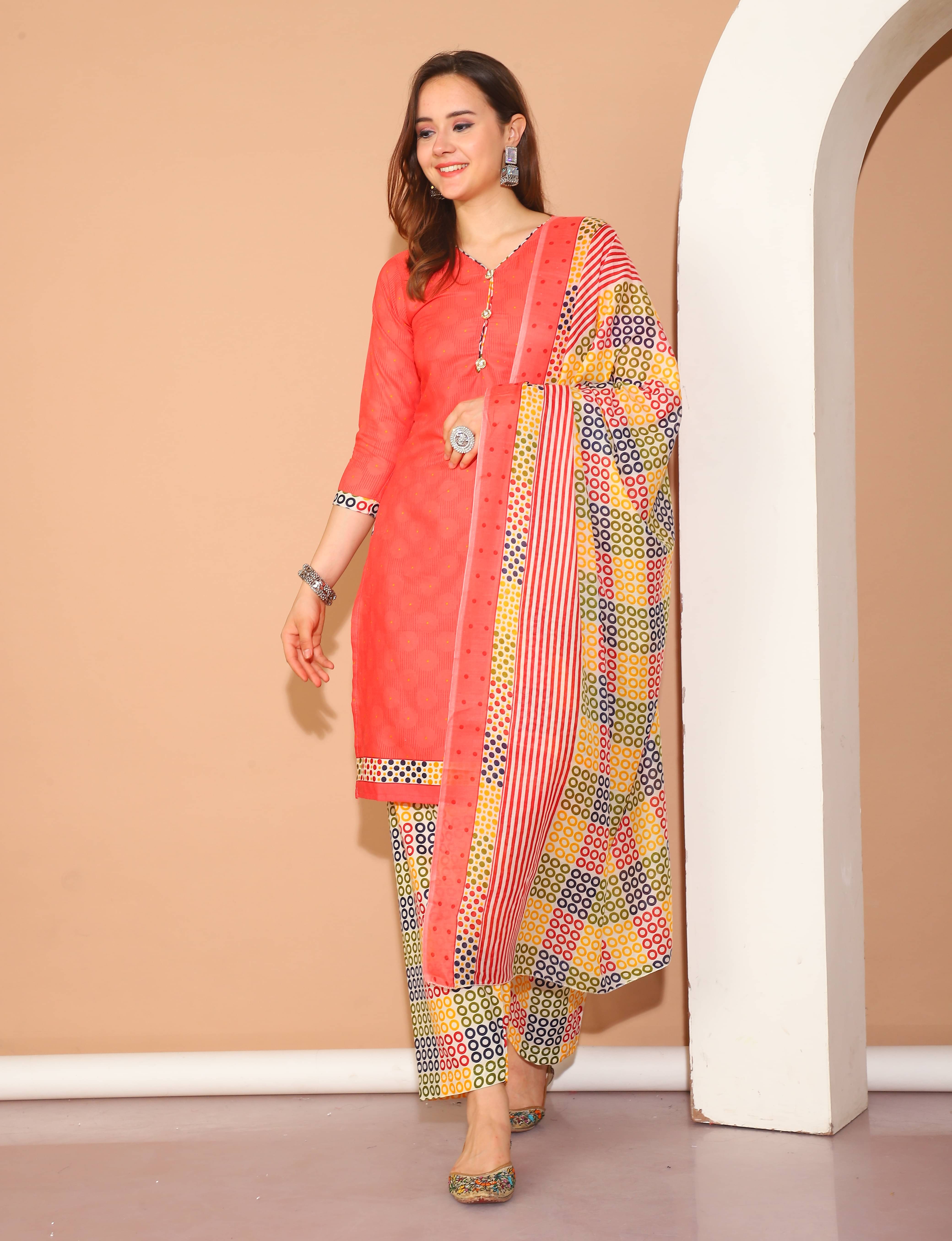 ROLYPOLY Women Cotton Blend Printed Straight Kurti With Patiala Salwar ( Peach )     			ROLYPOLY Women Cotton Blend Printed Straight Kurti With Patiala Salwar ( Peach )
