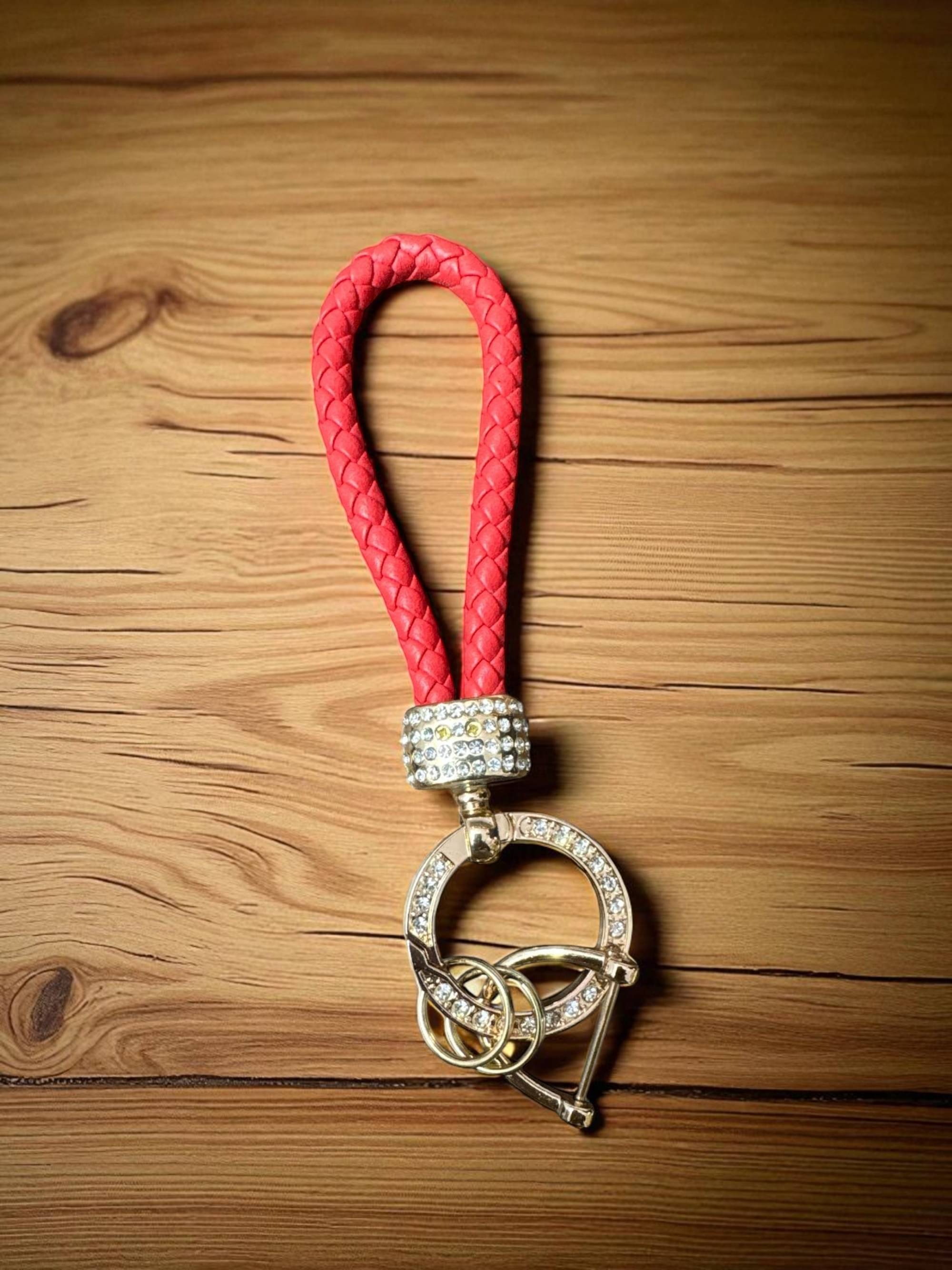     			WinKey Red Men's Regular Keychain ( Pack of 1 )