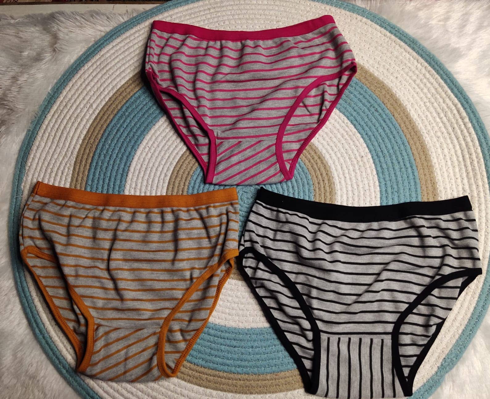 love girl Cotton Hipster ( Multicolor3 , Pack of 3 )