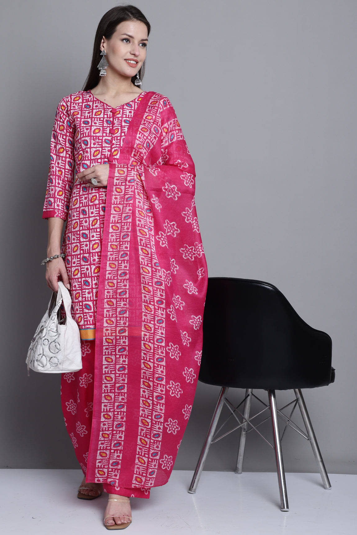 Aaradhya Fashion Women Cotton Blend Printed Straight Kurti With Patiala Salwar ( Pink ) Aaradhya Fashion Women Cotton Blend Printed Straight Kurti With Patiala Salwar ( Pink )