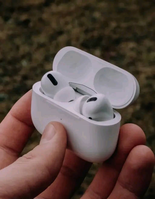     			EARPOD PRO - A True Wireless Bluetooth Earphone