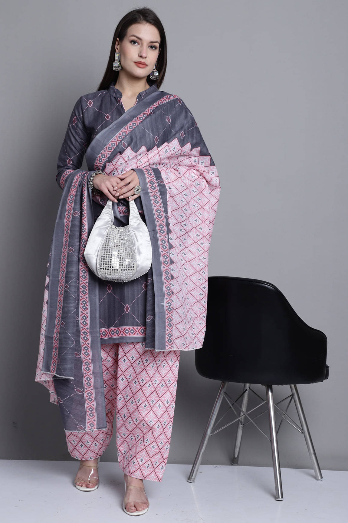     			Rajnandini Women Cotton Blend Printed Straight Kurti With Patiala Salwar ( Grey )