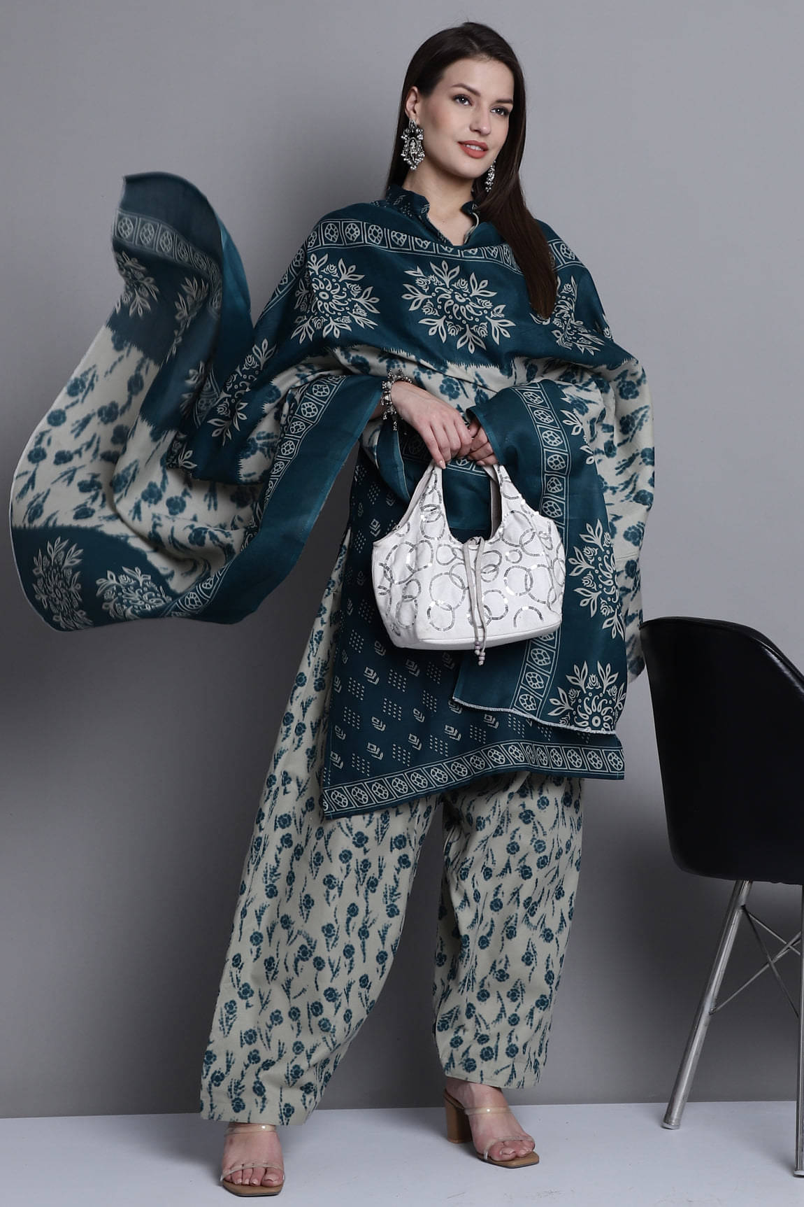 Rajnandini Women Cotton Blend Printed Straight Kurti With Patiala Salwar ( Green ) Rajnandini Women Cotton Blend Printed Straight Kurti With Patiala Salwar ( Green )